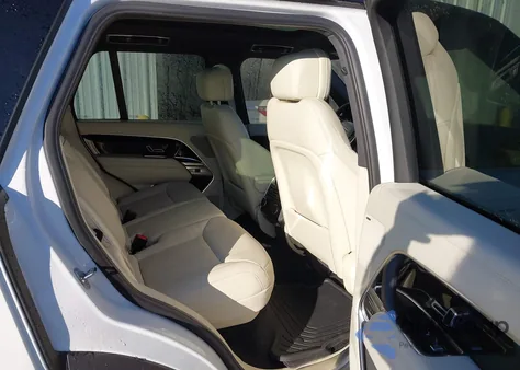 2023 Land Rover Range Rover P400 Se z USA, uszkodzony, nr VIN SALKP9FU9PA086344